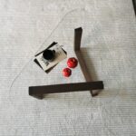 Τραπέζι σαλονιού Orta καρυδί μασίφ ξύλο επιφάνεια γυάλι 96x81x41εκ ed782 - Image 3